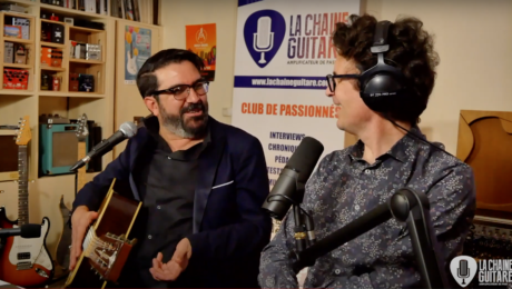 Nasser Ben Dadoo de White Feet, interview du bluesman guitare à la main
